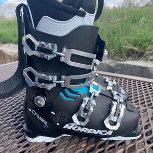 Downhill Ski Boots